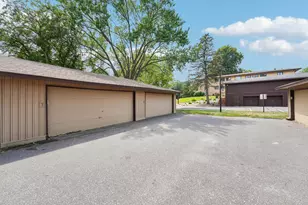 2411 Unity Ave N, Golden Valley, MN 55422 - Photo 26