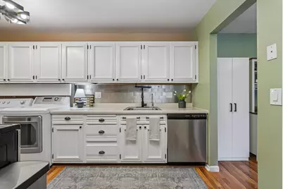 2411 Unity Avenue N, Golden Valley, MN 55422 - Photo 12