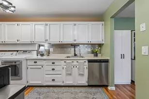 2411 Unity Ave N, Golden Valley, MN 55422 - Photo 12