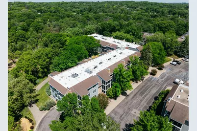 3020 Saint Albans Mill Road #205, Hopkins, MN 55305 - Photo 8