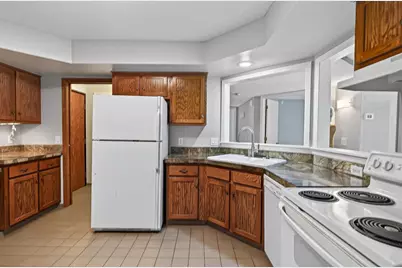 3020 Saint Albans Mill Road #205, Hopkins, MN 55305 - Photo 10