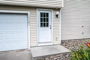 15585 Cornell Trail, Rosemount, MN 55068 - Photo 4