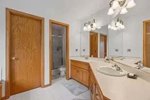 6427 Deerwood Ln, Lino Lakes, MN 55014 - Photo 18