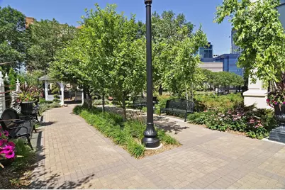500 E Grant Street #210, Minneapolis, MN 55404 - Photo 32