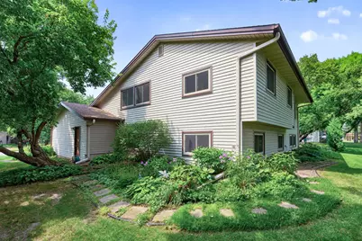 1810 Howell Street N, Falcon Heights, MN 55113 - Photo 8