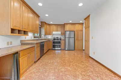1810 Howell Street N, Falcon Heights, MN 55113 - Photo 32