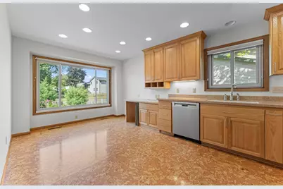 1810 Howell Street N, Falcon Heights, MN 55113 - Photo 28