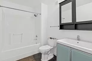 500 Robert St N, Saint Paul, MN 55101 - Photo 16