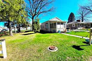 905 Poplar St, Crosby, MN 56441 - Photo 1
