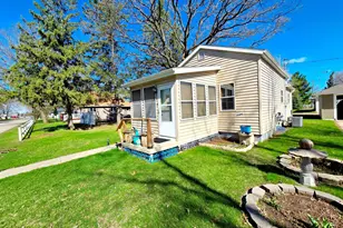 905 Poplar St, Crosby, MN 56441 - Photo 2