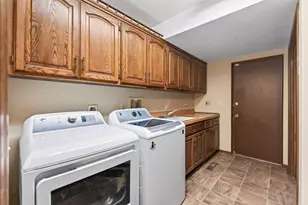 7640 Douglas Dr N, Brooklyn Park, MN 55443 - Photo 44