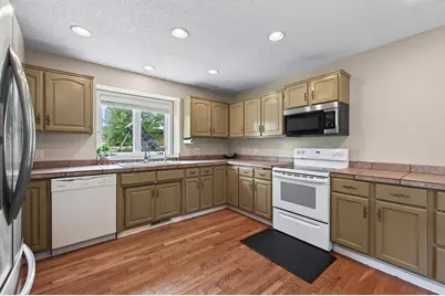 7640 Douglas Drive N, Brooklyn Park, MN 55443 - Photo 14