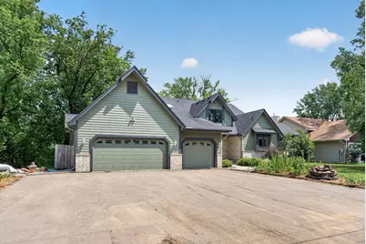 7640 Douglas Drive N, Brooklyn Park, MN 55443 - Photo 2