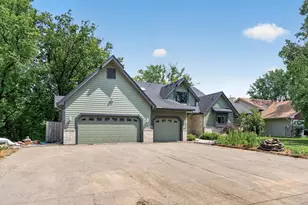 7640 Douglas Dr N, Brooklyn Park, MN 55443 - Photo 2