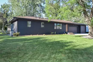 265 119th Ave NE, Blaine, MN 55434 - Photo 2