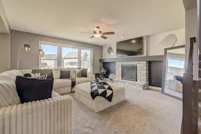 5204 Porchlight Bay, Woodbury, MN 55129 - Photo 2