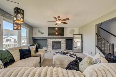 5204 Porchlight Bay, Woodbury, MN 55129 - Photo 12
