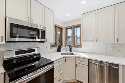 2920 Princeton Avenue, Saint Louis Park, MN 55416 - Photo 12