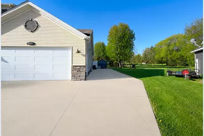 609 20th Avenue N, Sartell, MN 56377 - Photo 4
