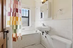 220 E 19th St, Minneapolis, MN 55403 - Photo 12