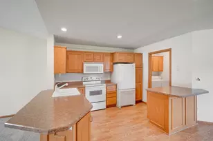 241 Tuttle Dr, Hastings, MN 55033 - Photo 4