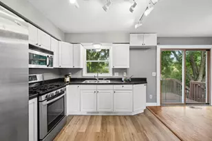 1613 Lyn-Curve Ave N, Minneapolis, MN 55411 - Photo 14