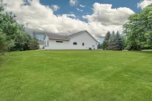 1355 Quasar Ct S, Lakeland, MN 55043 - Photo 20