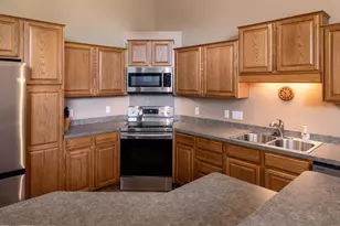 15329 Wilderness Ridge Rd NW, Prior Lake, MN 55372 - Photo 6
