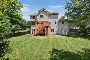 3850 Jamestown Curve, Woodbury, MN 55129 - Photo 4