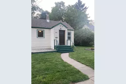207 14th Street S, Moorhead, MN 56560 - Photo 1
