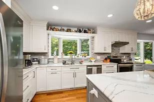 5565 Howards Point Rd, Excelsior, MN 55331 - Photo 6