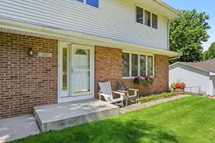 11006 Radisson Dr, Burnsville, MN 55337 - Photo 4