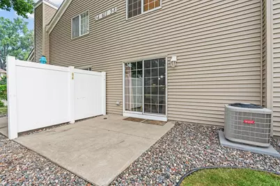611 85th Lane NW #5, Coon Rapids, MN 55433 - Photo 4