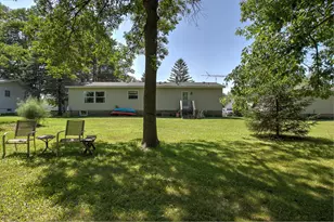 19046 Island Resort Rd, Pine City, MN 55063 - Photo 32