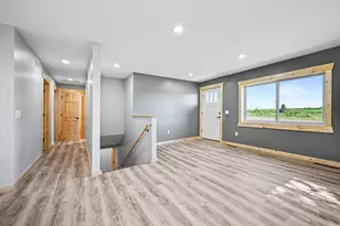 29499 390th St, Le Sueur, MN 56058 - Photo 8