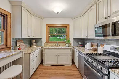 126 Circle A Drive S, Wayzata, MN 55391 - Photo 16