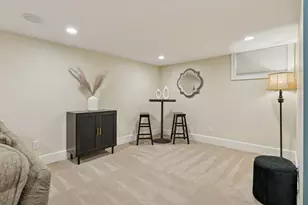 126 Circle A Dr S, Wayzata, MN 55391 - Photo 34