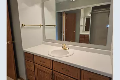 2206 10th Avenue SE, Willmar, MN 56201 - Photo 10