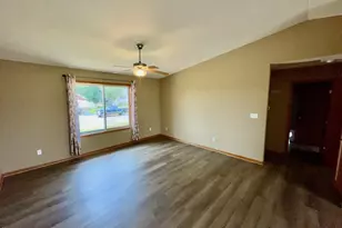 1905 20th St SW, Austin, MN 55912 - Photo 8