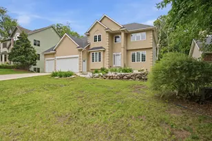 15016 Viewcrest Ln, Burnsville, MN 55306 - Photo 16