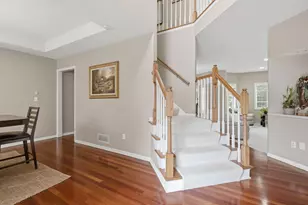 15016 Viewcrest Ln, Burnsville, MN 55306 - Photo 2