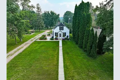 416 W Soo Street, Parkers Prairie, MN 56361 - Photo 2