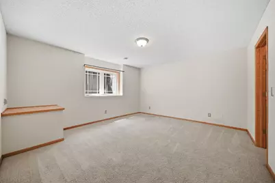 2701 Village Drive, Faribault, MN 55021 - Photo 32