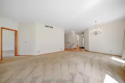 2701 Village Drive, Faribault, MN 55021 - Photo 10