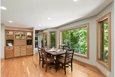 2934 Canyon Road, Chaska, MN 55318 - Photo 8