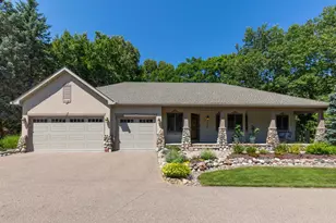 2934 Canyon Rd, Chaska, MN 55318 - Photo 50