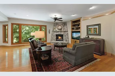 2934 Canyon Road, Chaska, MN 55318 - Photo 12