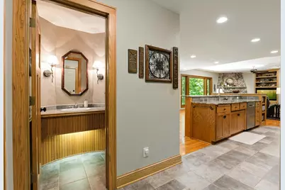 2934 Canyon Road, Chaska, MN 55318 - Photo 16