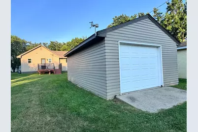 211 Western Avenue N, Brooten, MN 56316 - Photo 16