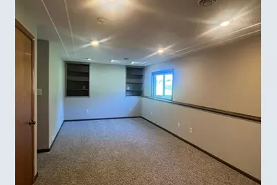 1300 Honeysuckle Lane SE, Cambridge, MN 55008 - Photo 18